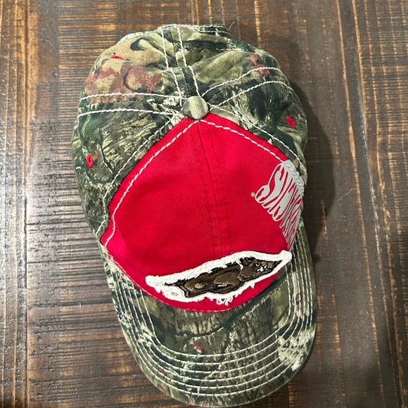 Arkansas Razorbacks Camo Print Cap - Picture 5 of 6